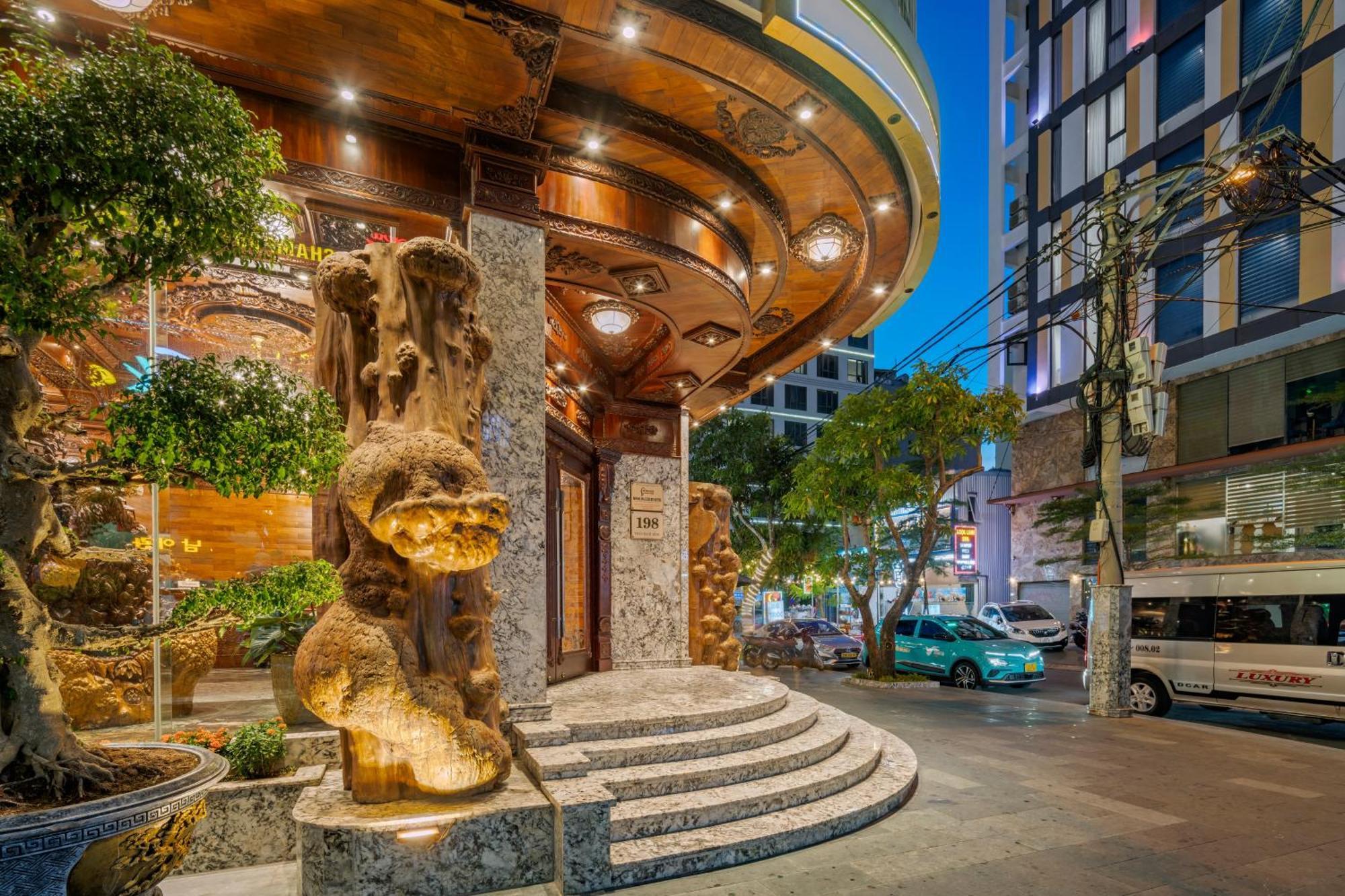 Monalisa Luxury Hotel Đà Nẵng Exterior foto